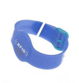 Prispôsobená PVC mäkká guma Náramok RFID Náramok z želé materiálu Náramok