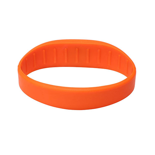RFID silikónový stredne plochý náramok
