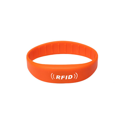 RFID silikónový stredne plochý náramok 2