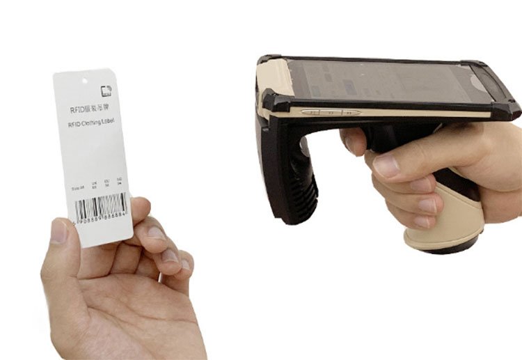 UHF RFID štítok proti krádeži RFID štítok oblečenia pre správu odevov 2