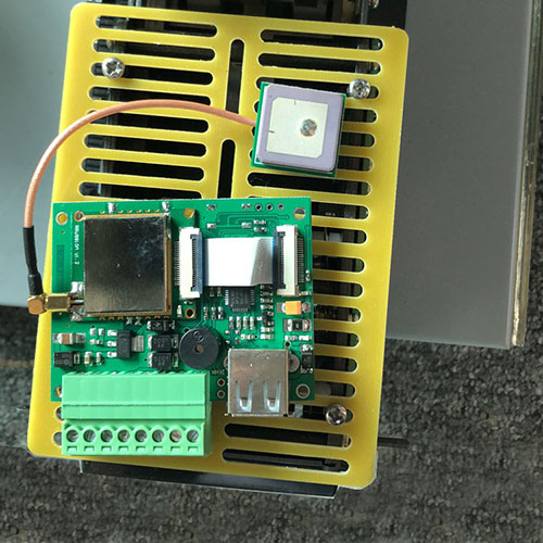 Vstavaný samoobslužný terminálový vydavateľ karty UHF modul na čítanie a zápis UHF modul na čítanie kariet s keramickou anténou 2
