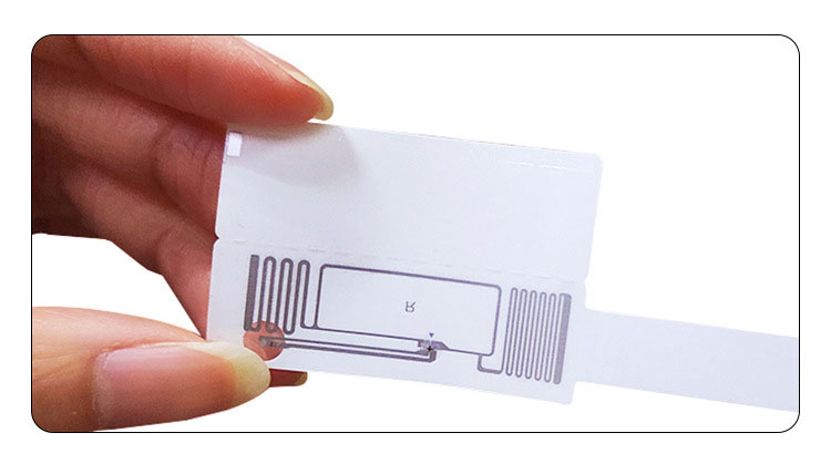Štítok na nájdenie objektu blikajúceho svetla UHF RFID výrobcom 4 