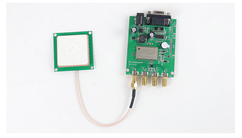 rfid ultra vysokofrekvenčný modul štvorkanálový UHF medzinárodný univerzálny čítací modul rádiofrekvenčnej identifikácie modul so štyrmi anténami 7