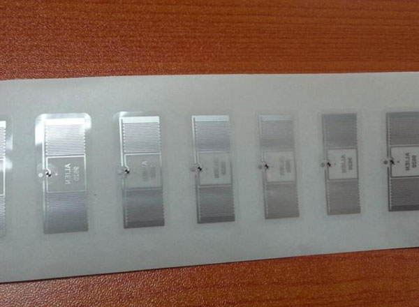 UHF elektronický štítok RFID štítok mokrá vložka UHF štítok RFID elektronický štítok H4 tag