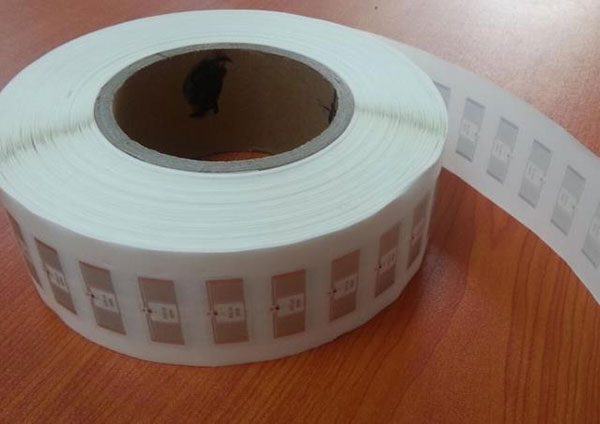 Elektronická značka UHF Značka RFID mokrá vložka UHF značka Elektronická značka RFID Značka H4 8